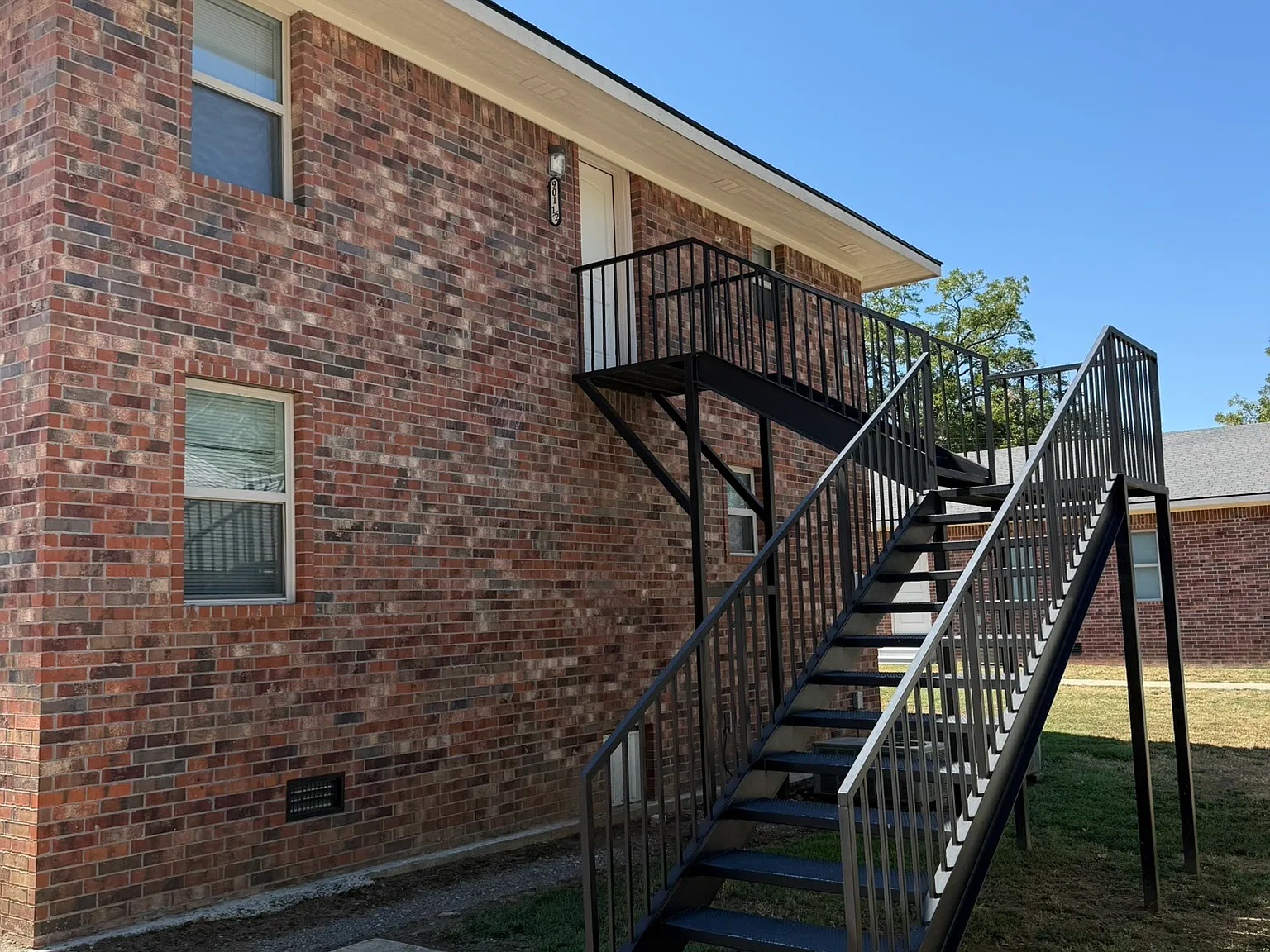 2 bed, 864 sqft, $795 — Photo 1