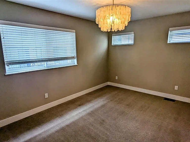 2736 Decatur St — Photo 27