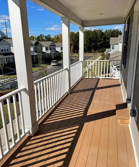 Mater bedroom patio