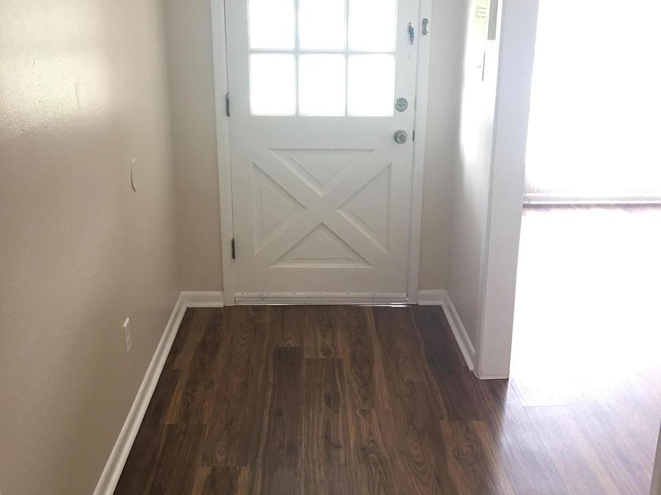 1st image of 137 Walton Dr