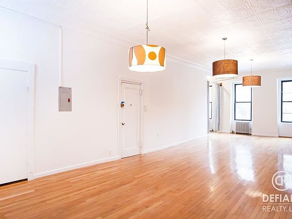 4th image of 292 8th Ave APT 3