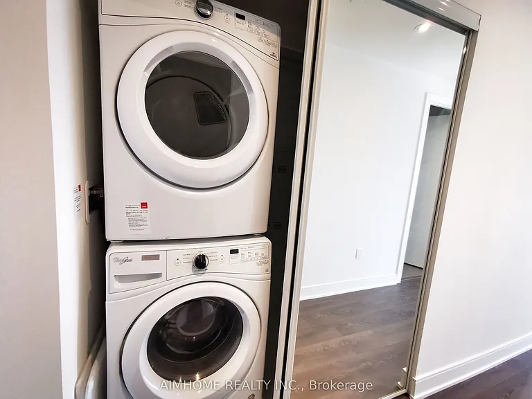 89 McGill St #1311 — Photo 6