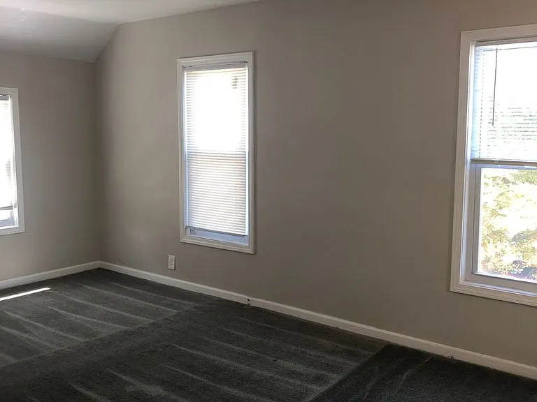 1625 Lakewood Ave — Photo 9
