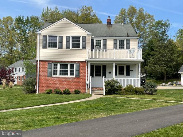 15 W Grant St