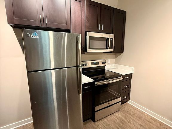 3rd image of 124-128 W Union Blvd #110