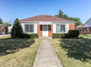 3207 Saint Clair St, Racine, WI 53402