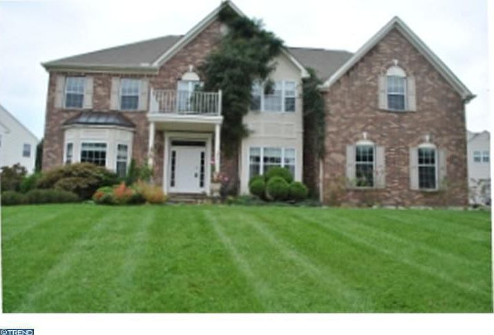 1st image of 9 Lara Ln