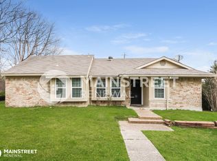 1421 Ross Ln, Seagoville, TX 75159