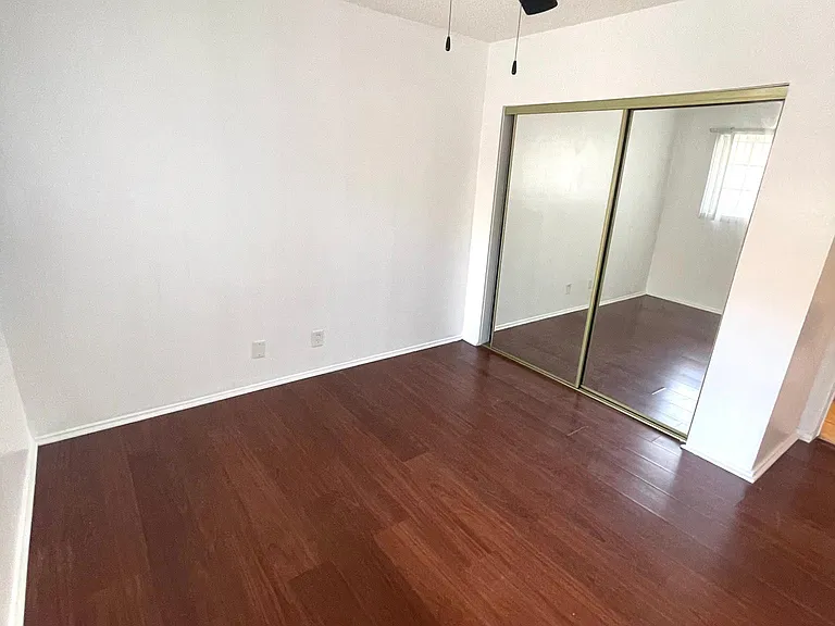 1853 Harbor Ave #2 — Photo 3
