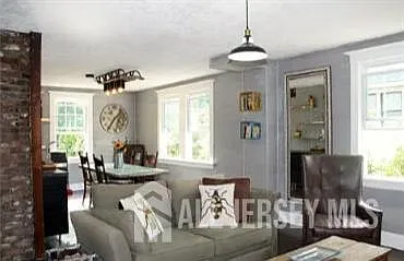 272 Lake Ave — Photo 33