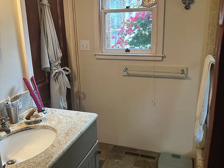 4 Perry Newberry Way — Photo 18