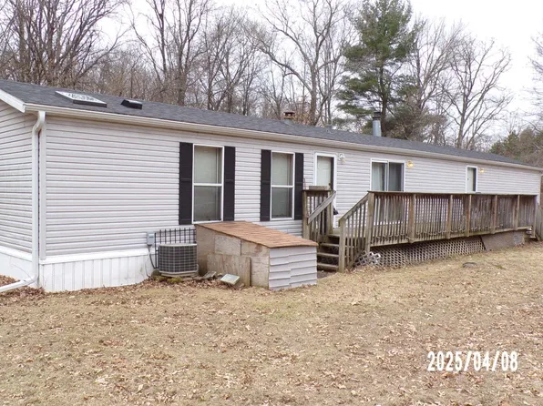 422-424 16th Ave, Nekoosa, WI 54457