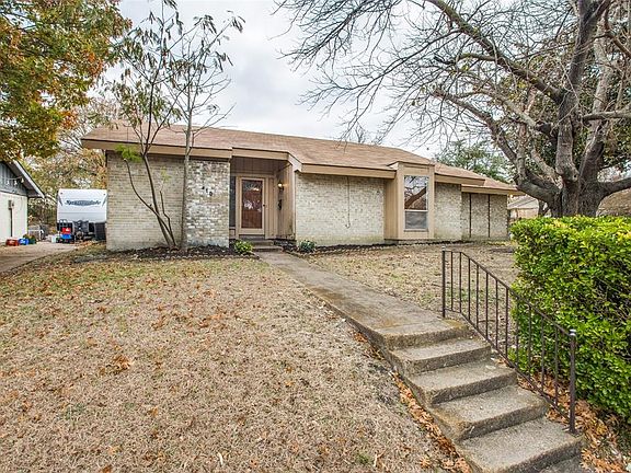 3rd image of 410 Meadowcreek Ln