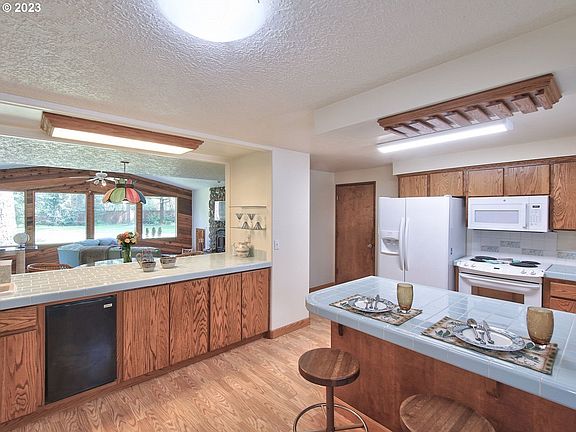 2nd image of 13004 NE 280th Cir