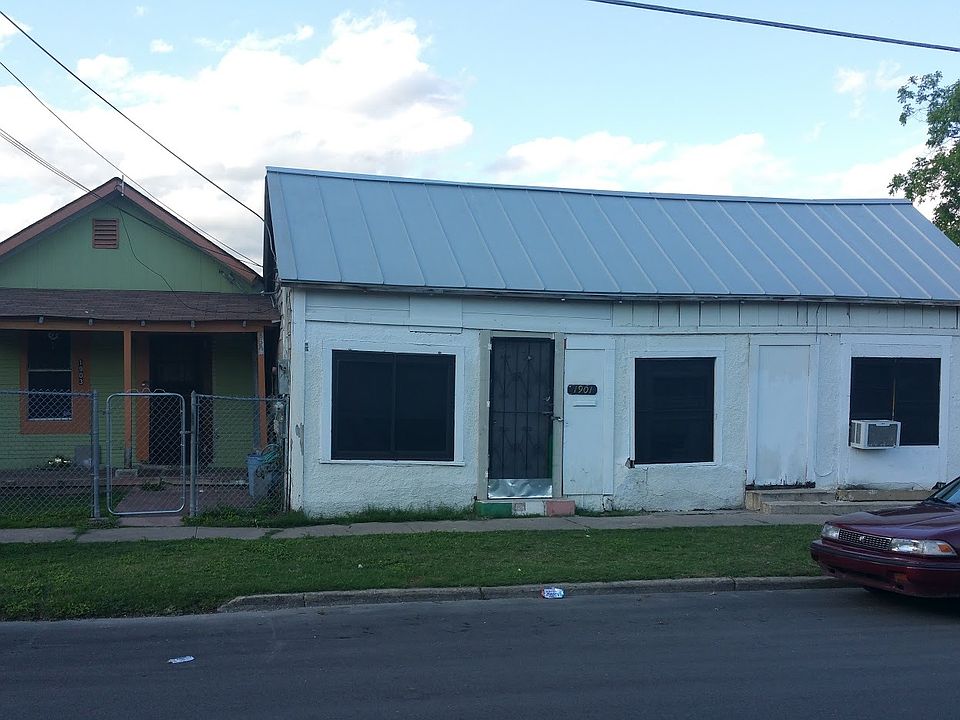 1st image of 1901 El Paso St