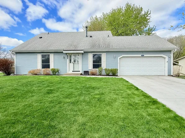 8989 Jasmine Ln S, Cottage Grove, MN 55016