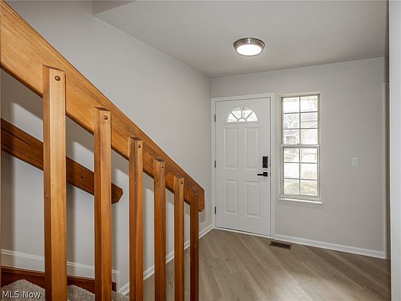 5th image of 1401 Colony Dr
