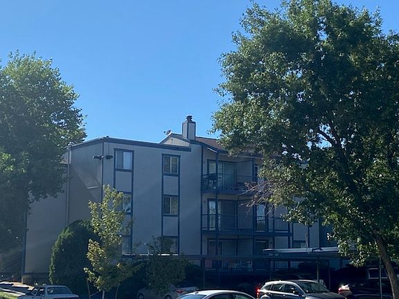 2nd image of 2555 Clear Acre Ln #25-1