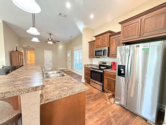 5th image of 2402 Quail Ridge Ln