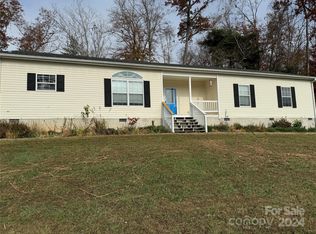 56 Old Orr Rd, Etowah, NC 28729