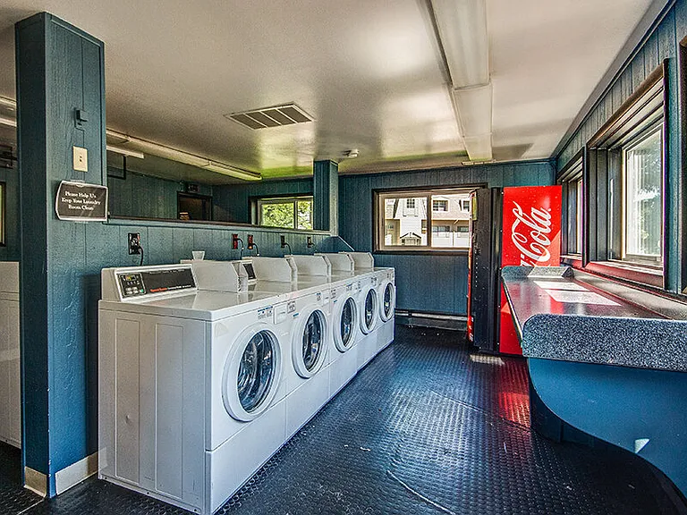 Franklin Flats — Photo 17