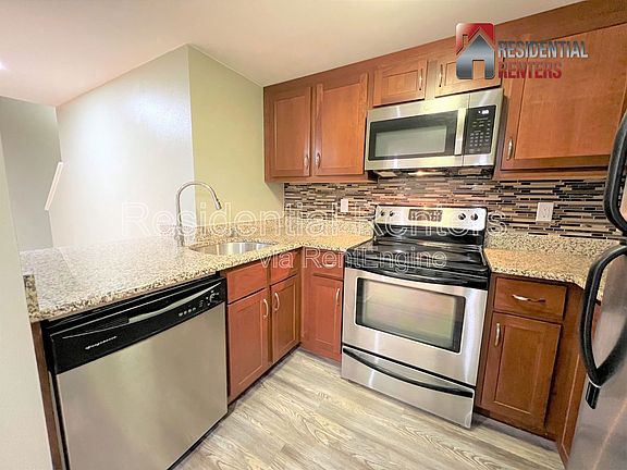 5th image of 270 E Highland Ave APT 225