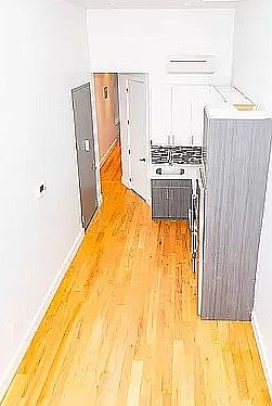 4th image of 273 Driggs Ave APT 4R