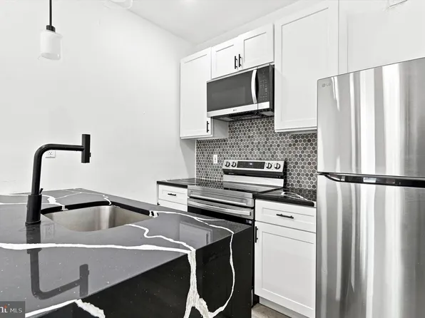 2328 Nicholas St, Philadelphia, PA 19121