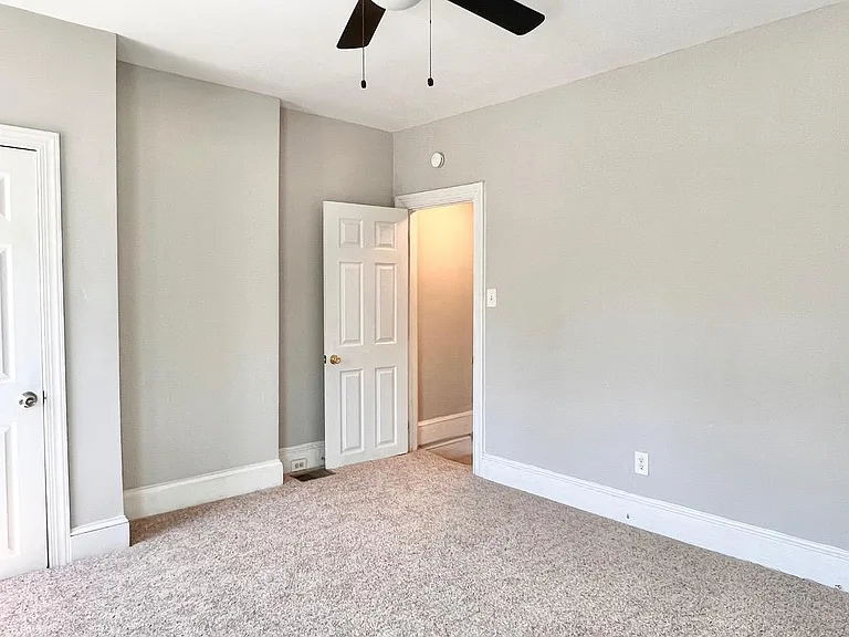 1029 Lancaster Ave — Photo 16