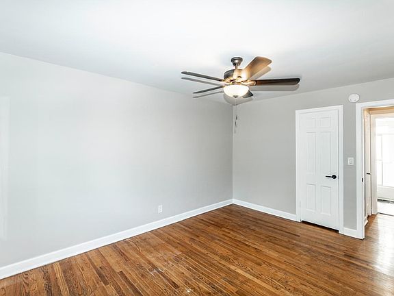 5th image of 552 S 34th St APT 6