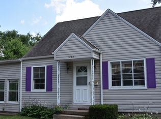 1422 E Crestwood Dr, Peoria, IL