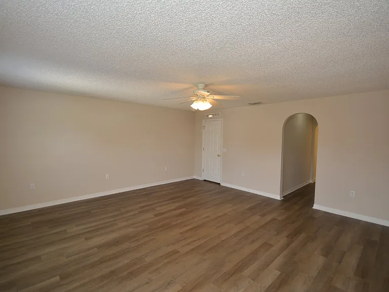 47 Buttermill Dr — Photo 13