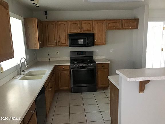 3rd image of 10517 W Sands Dr