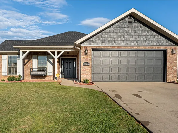 2905 S E St, Rogers, AR 72758