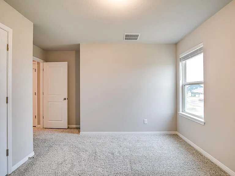 1532 Homestead Farms Dr — Photo 24