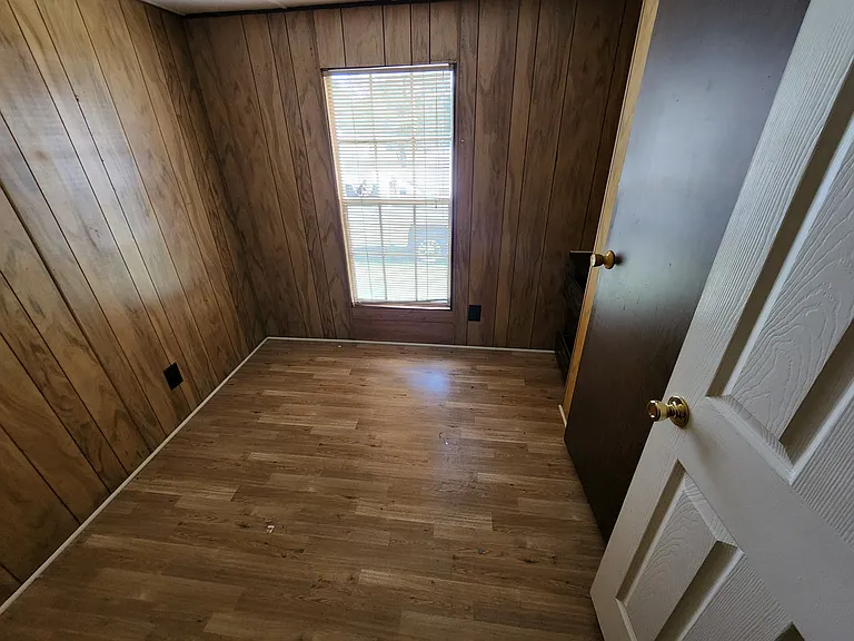 110 Sandy Springs Ln #14 — Photo 6