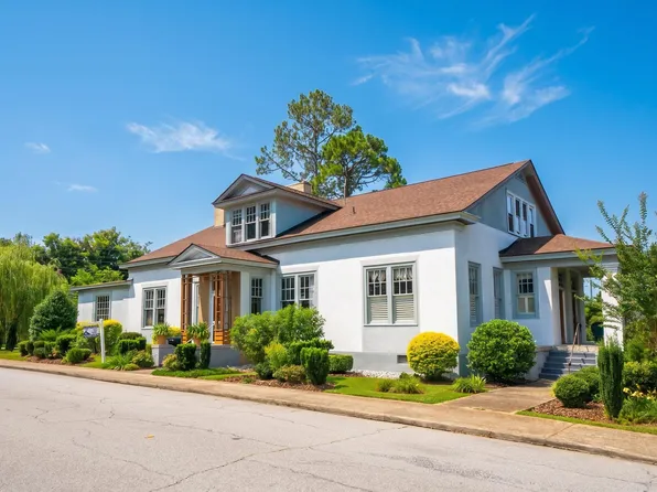 909 College St, Newberry, SC 29108