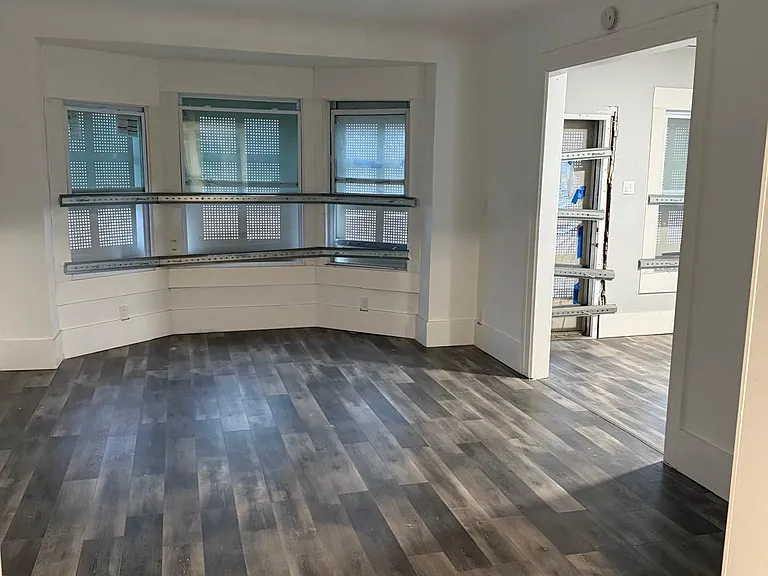 600 Gladstone St #3 — Photo 6