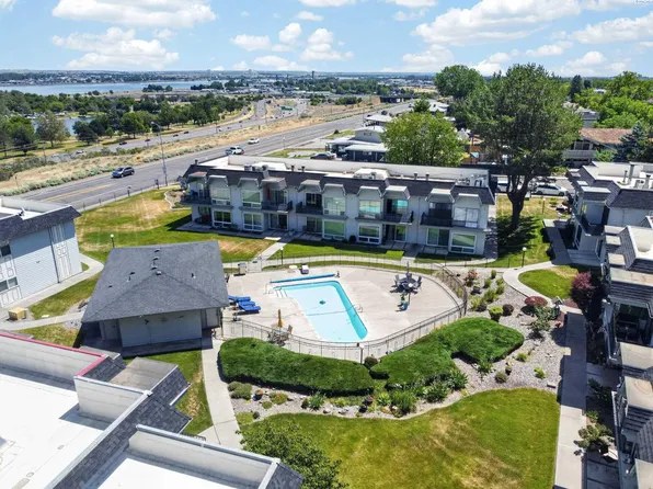 2401 W Canal Dr #D-1, Kennewick, WA 99336