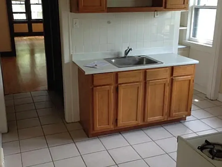 3321 N Bartlett Ave — Photo 9