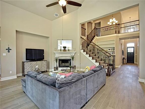 5th image of 3304 Crystal Hill Dr