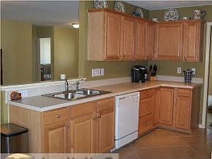 3rd image of 3390 Valley Crossing Dr