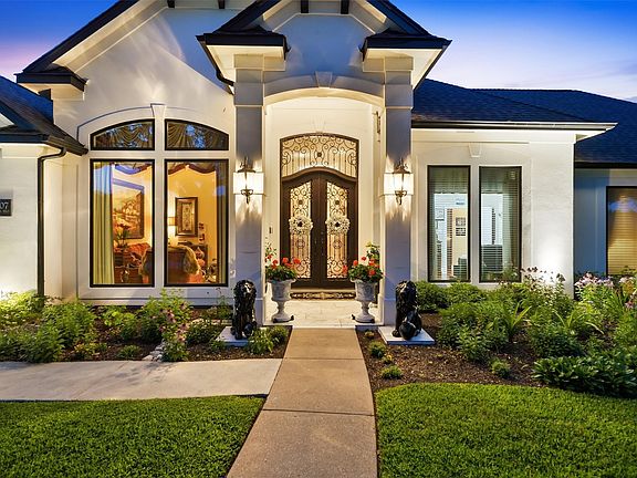 2nd image of 107 Nob Hill Ln