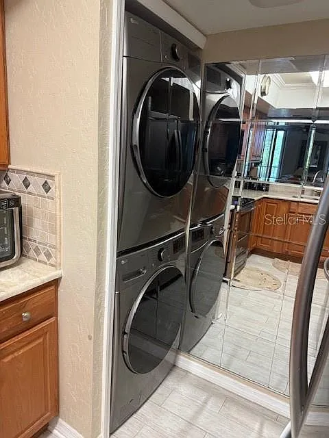 2 bed, 1.0 bath, 1037 sqft, $1,800 — Photo 4