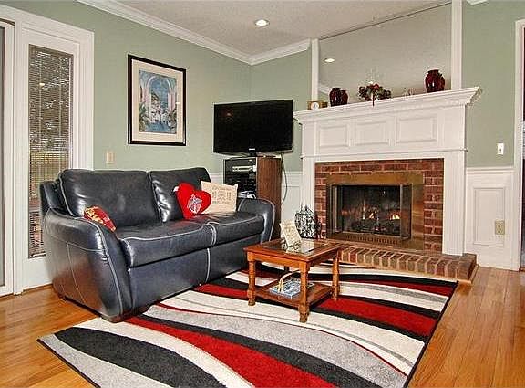 5th image of 4744 Towne Centre Dr