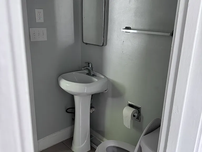 103 E Maynard Ave — Photo 11