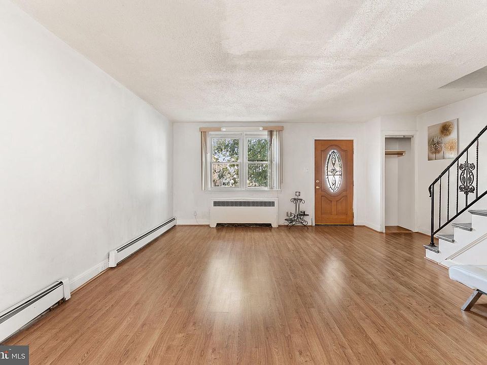 1st image of 2038 S 69th St