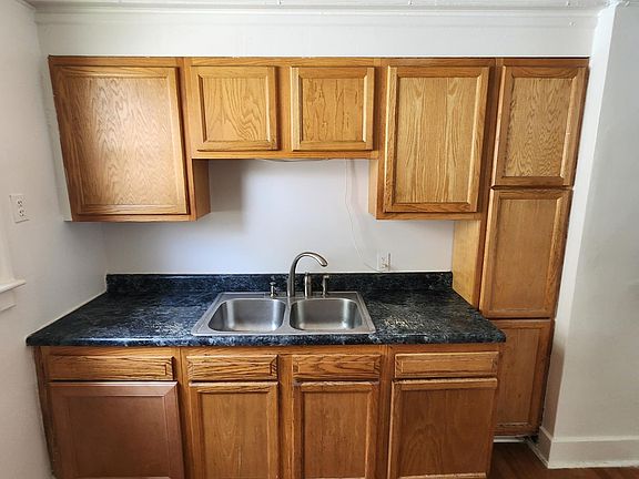 2nd image of 14836 Washburn St Floor 2