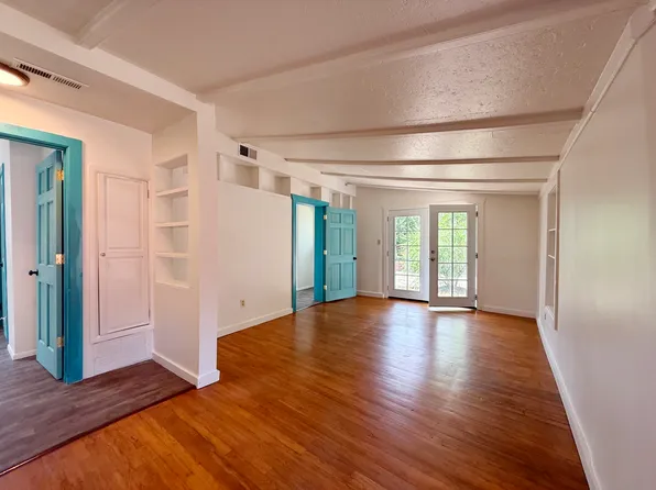 (undisclosed Address), Las Vegas, NM 87701