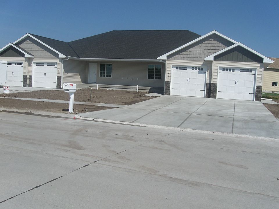 1st image of 1011 17th Ave